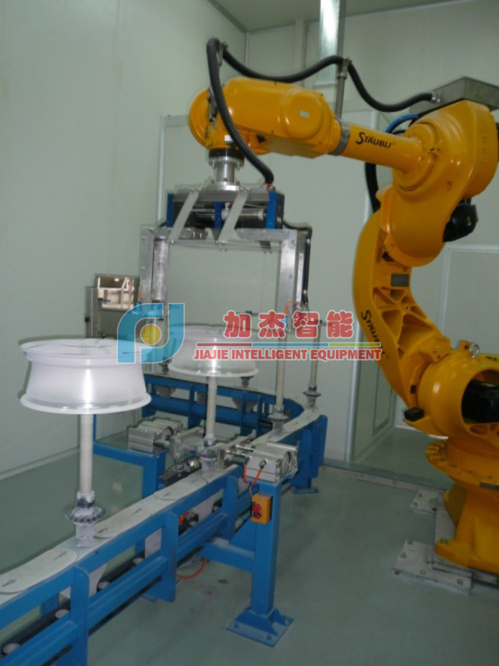 Automatic spraying robot Automatic spraying robot